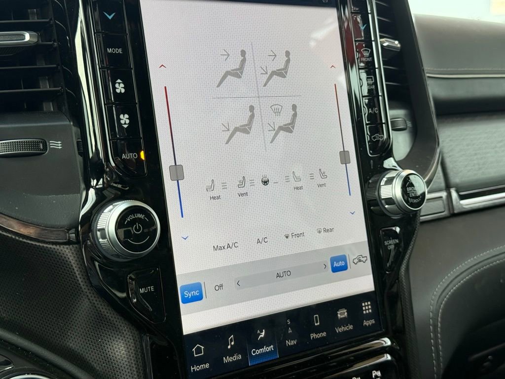 Used 2023 RAM 1500 Limited image 21