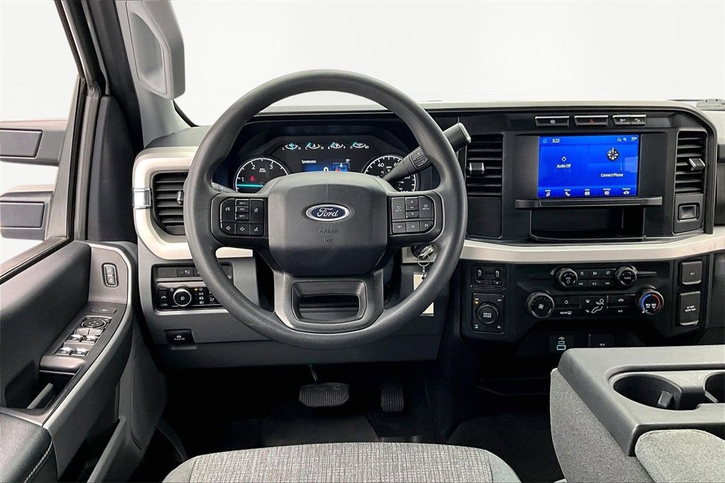 Used 2024 Ford F250 XLT w/ FX4 Off-Road Package image 5
