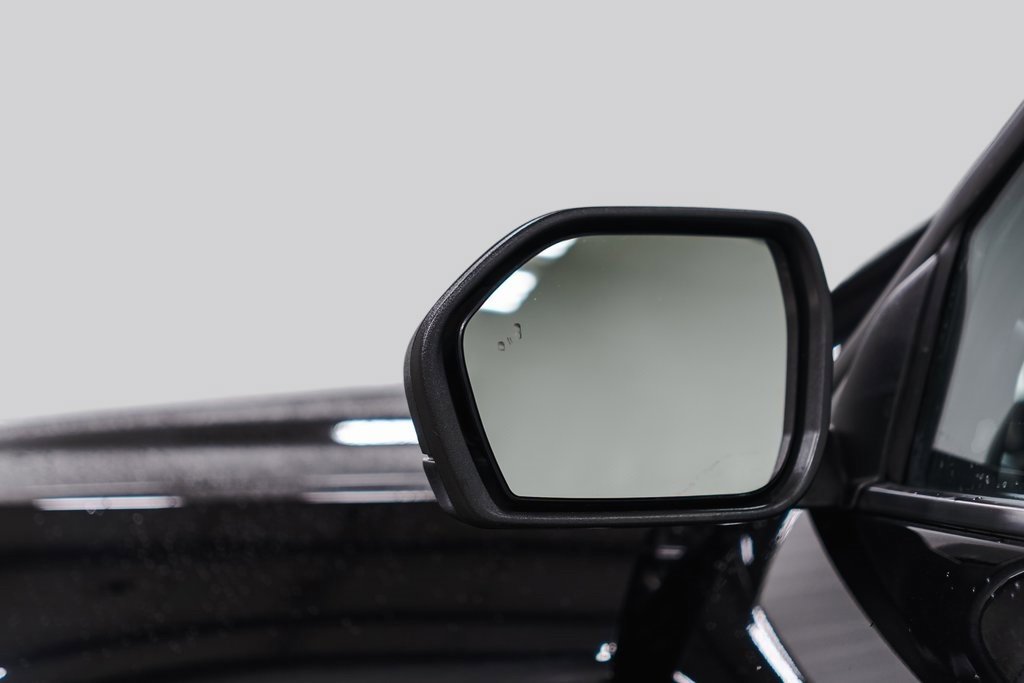 Used 2023 Ford Explorer XLT w/ Equipment Group 202A image 41