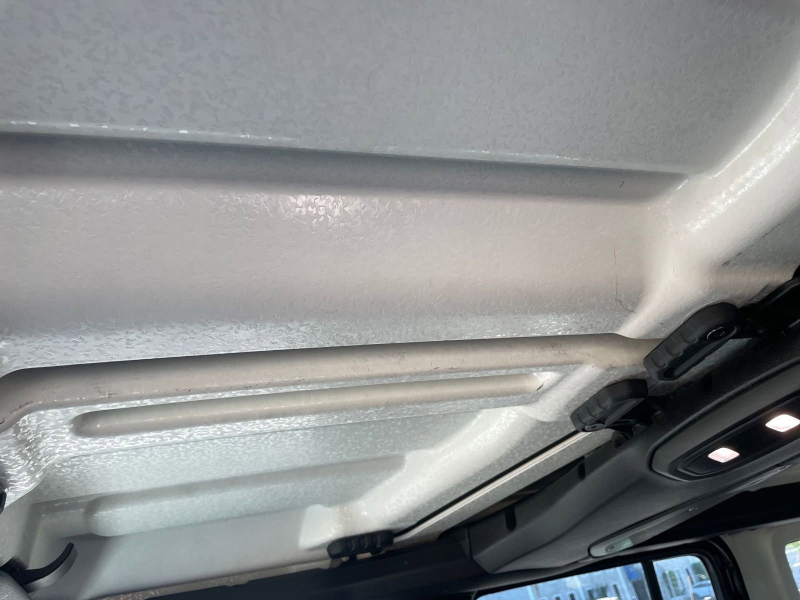 Used 2025 Jeep Wrangler Sport S AWD/4WD image 28