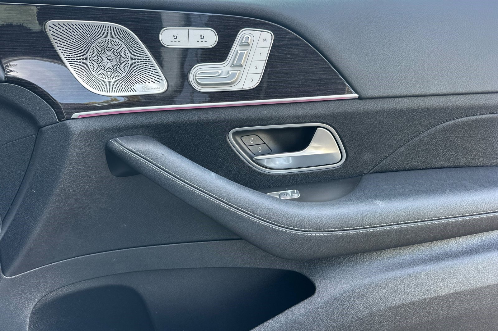 Used 2022 Mercedes-Benz GLS 450 4MATIC image 22