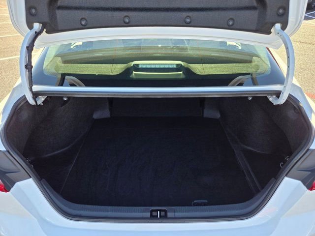 Used 2025 Toyota Camry LE image 7