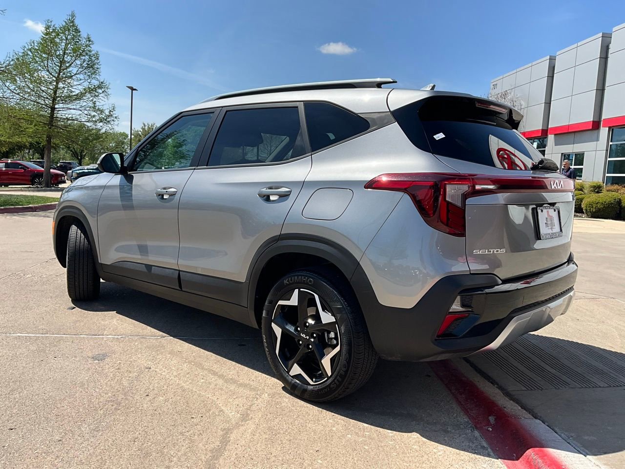 Used 2025 Kia Seltos S image 8