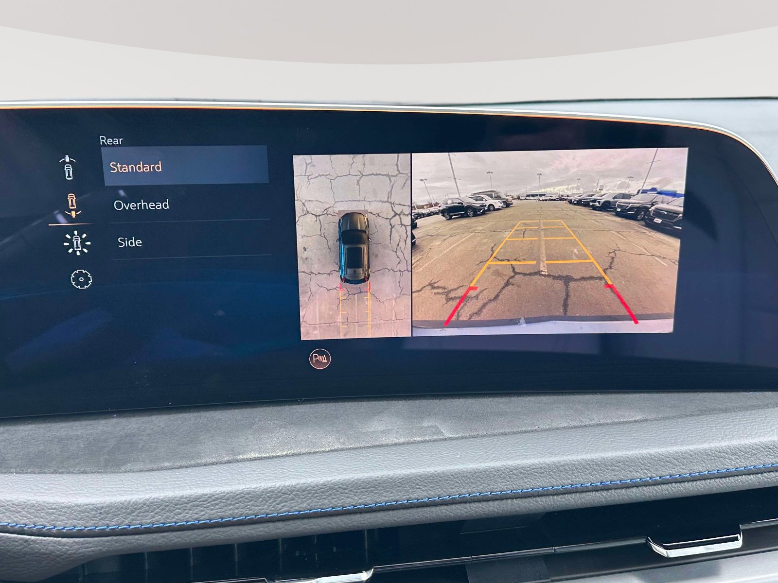 Used 2025 Cadillac XT4 Sport image 13