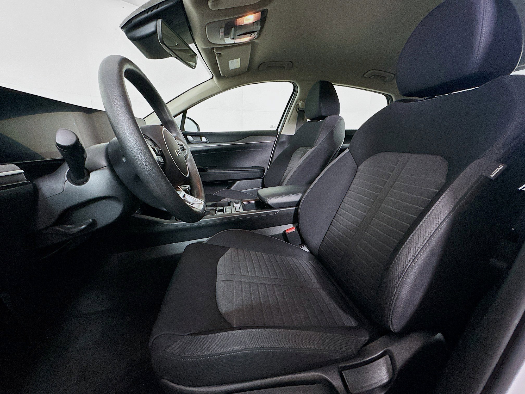 Used 2025 Kia K5 LXS image 13