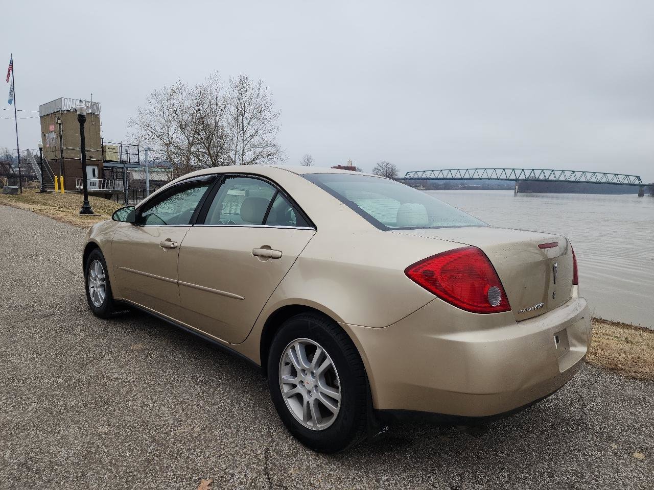 Used 2006 Pontiac G6 Sedan image 3