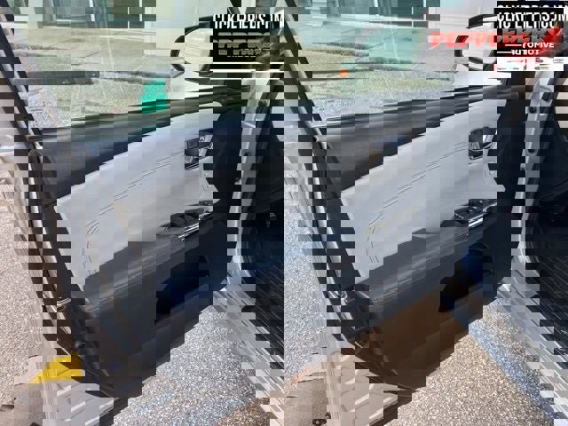 Used 2013 Toyota Avalon Limited image 11