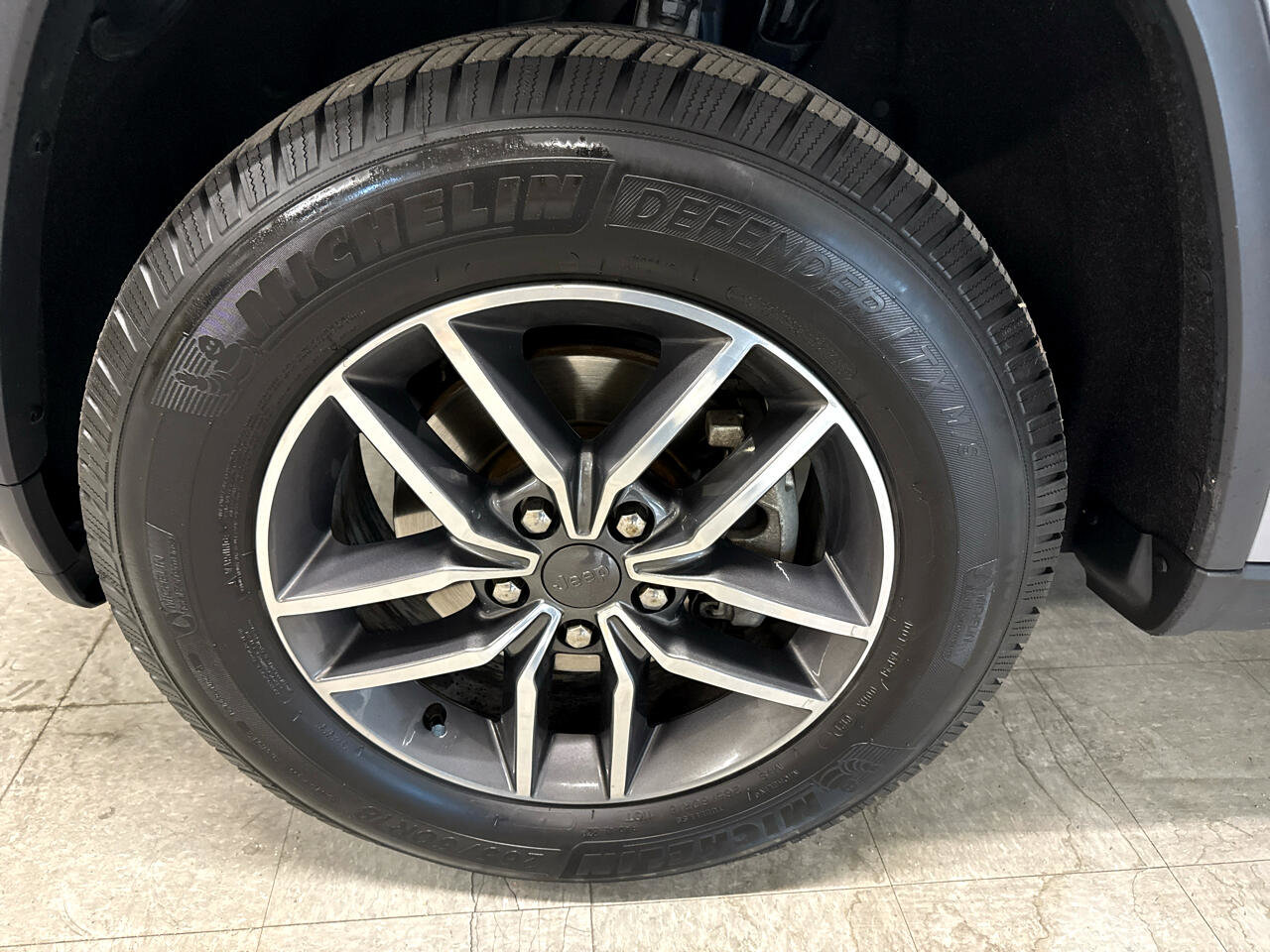 Used 2019 Jeep Grand Cherokee Limited image 60