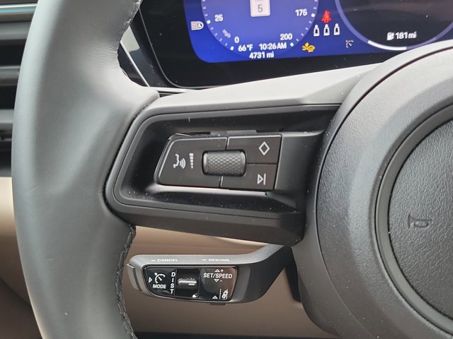 Certified 2025 Porsche Macan Electric image 28