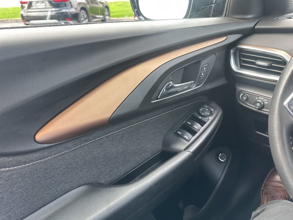 Used 2021 Chevrolet TrailBlazer ACTIV w/ Sun and Liftgate Package AWD/4WD image 19