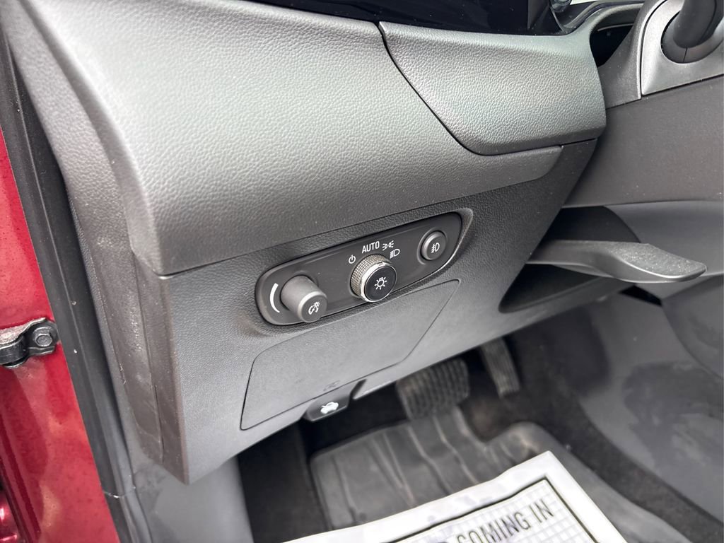 Used 2023 Buick Encore GX Essence w/ Experience Buick Package image 35