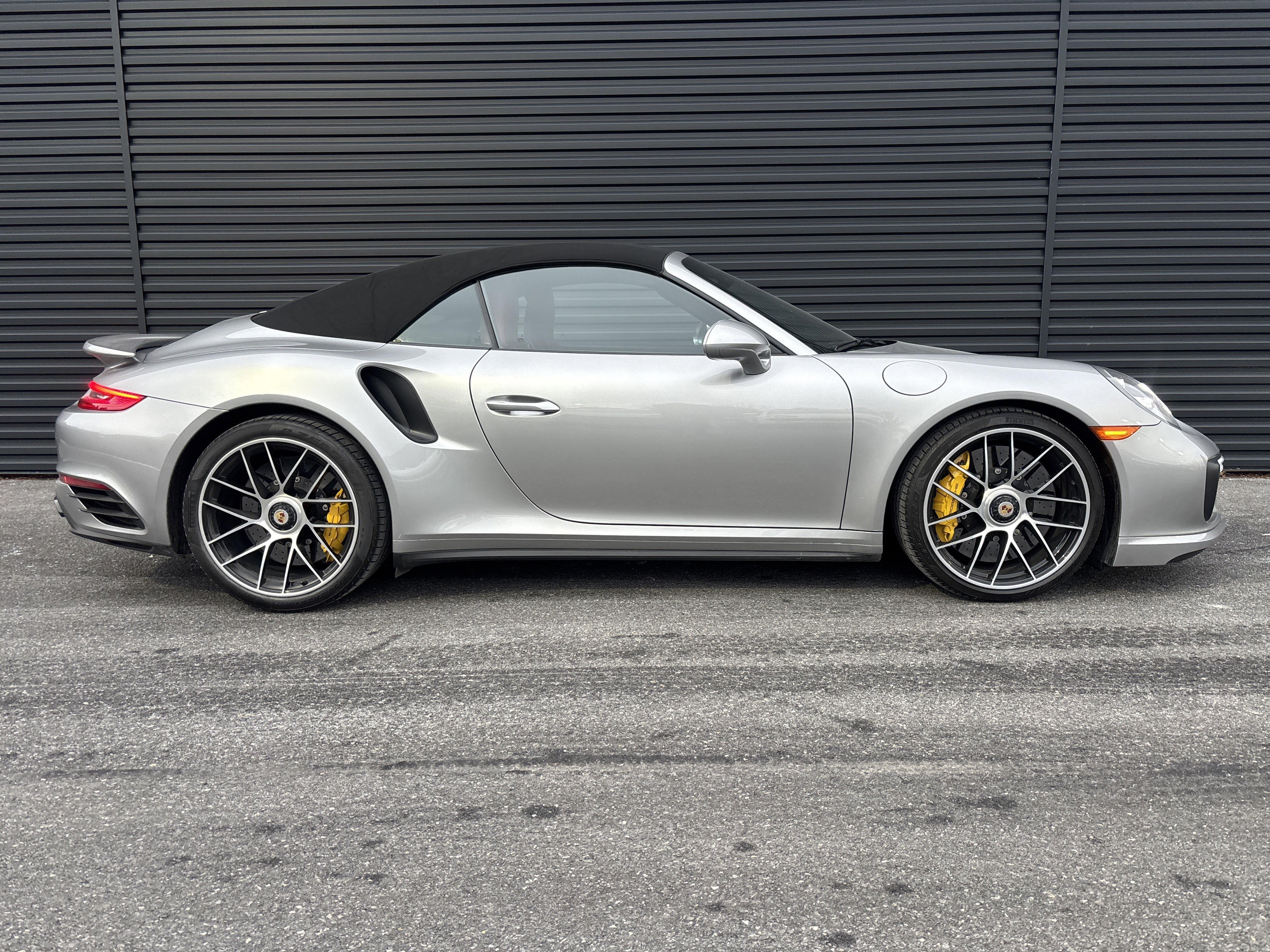 Certified 2019 Porsche 911 Turbo S image 6