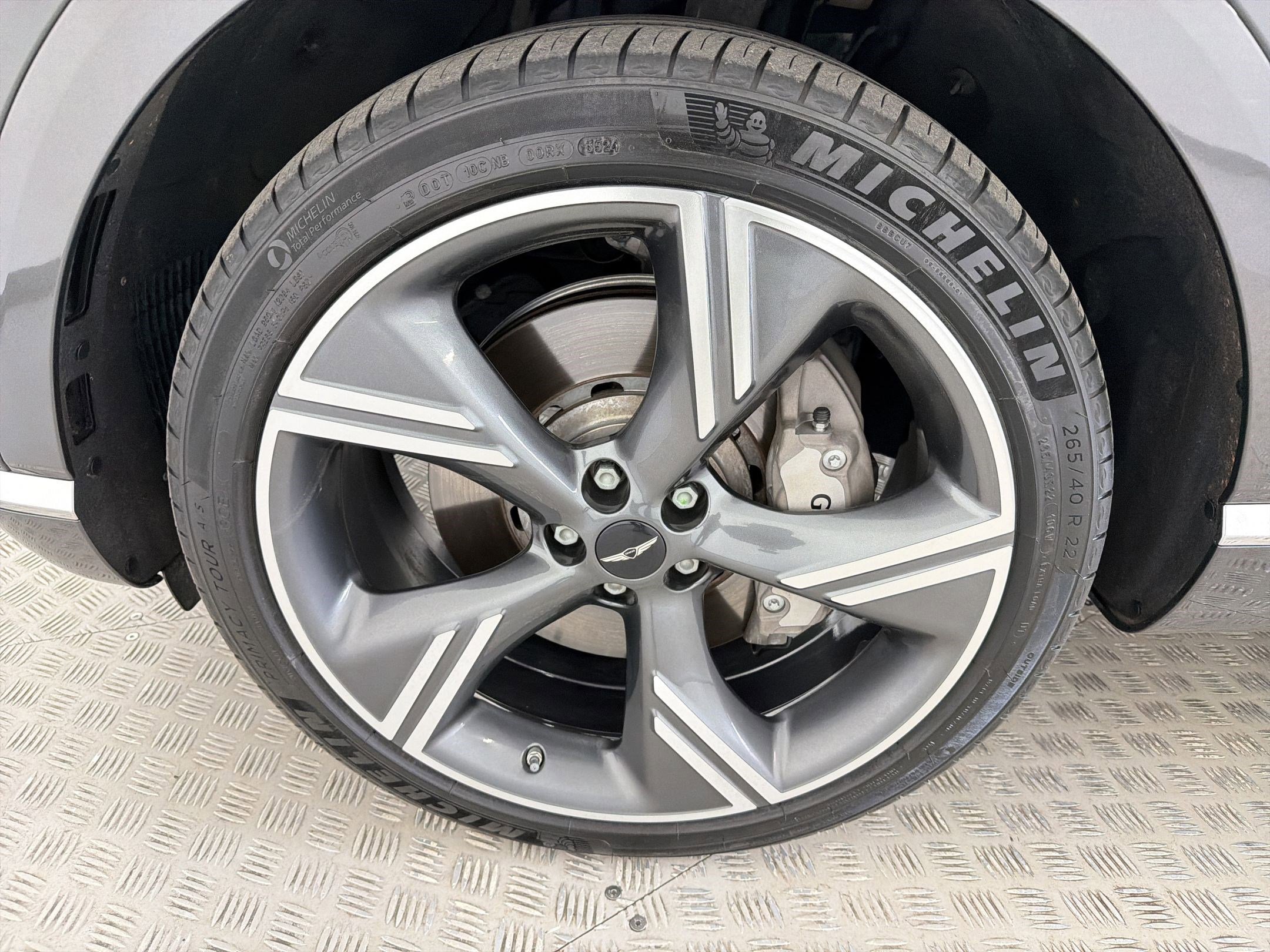 Used 2025 Genesis GV80 2.5T Prestige image 11