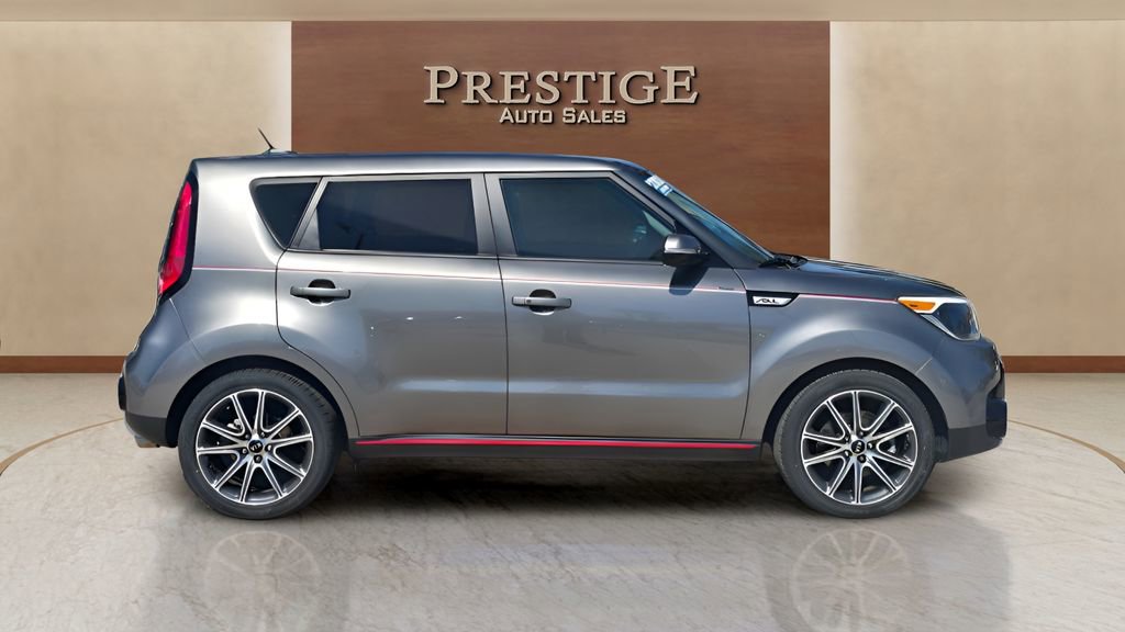 Used 2018 Kia Soul ! FWD image 33