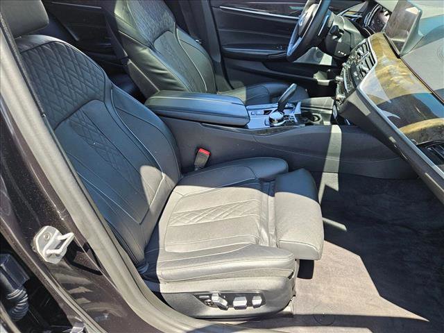 Used 2018 BMW M550i xDrive AWD/4WD image 20