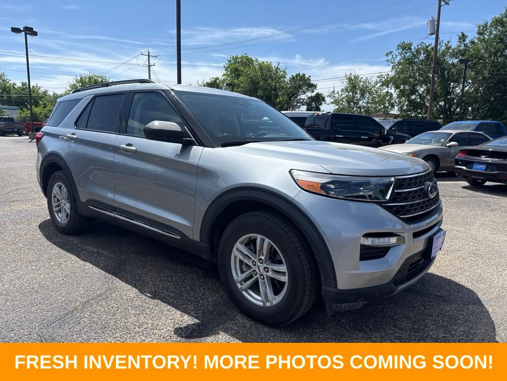 Used 2022 Ford Explorer XLT w/ Equipment Group 202A AWD/4WD image 1