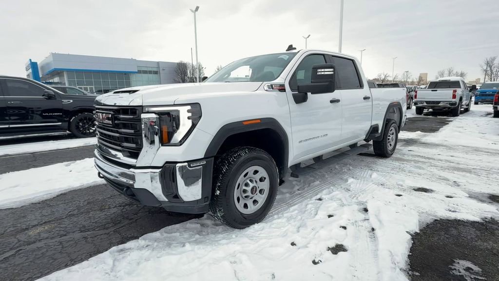 Used 2024 GMC Sierra 2500 Pro image 4