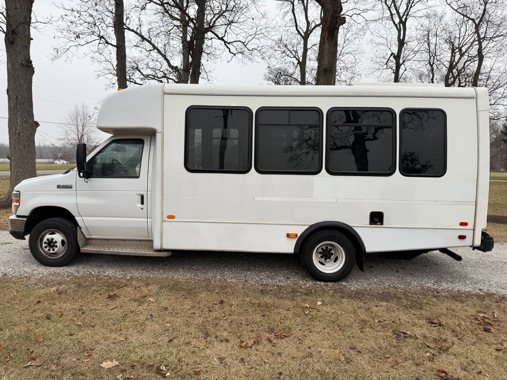 Used 2019 Ford E-450 and Econoline 450 Super Duty w/ Shuttle Bus Prep Package image 3