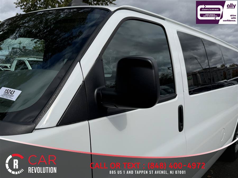 Used 2017 Chevrolet Express 3500 LT w/ LT Preferred Equipment Group RWD image 32