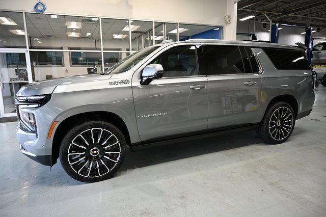 New 2026 Chevrolet Suburban High Country image 7