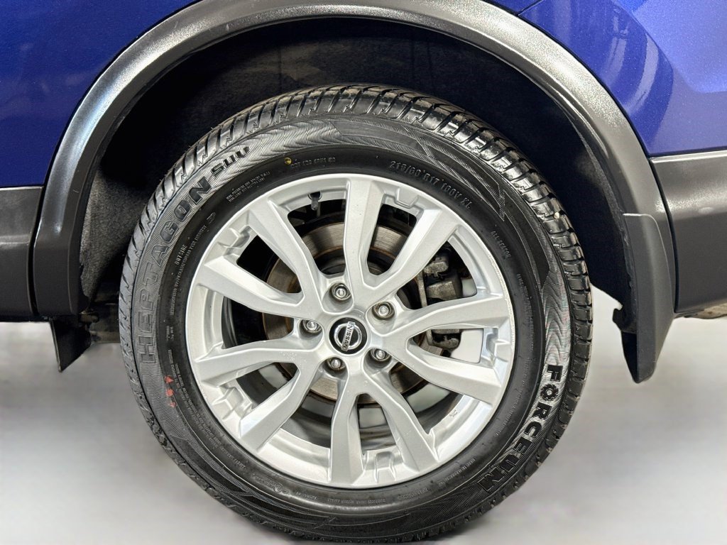Used 2020 Nissan Rogue Sport S w/ Appearance Package FWD image 35