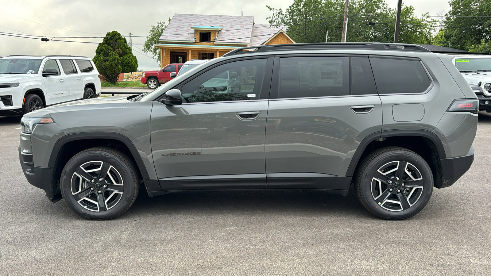 New 2026 Jeep Cherokee Laredo AWD/4WD image 8