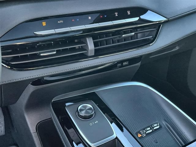 New 2026 Buick Enclave Sport Touring w/ Power Package FWD image 18