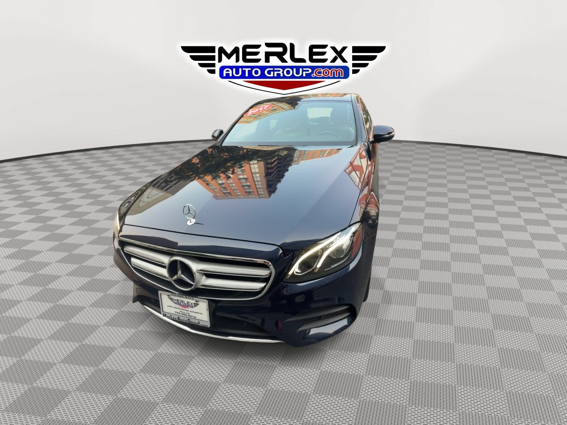 Used 2017 Mercedes-Benz E 300 4MATIC image 3