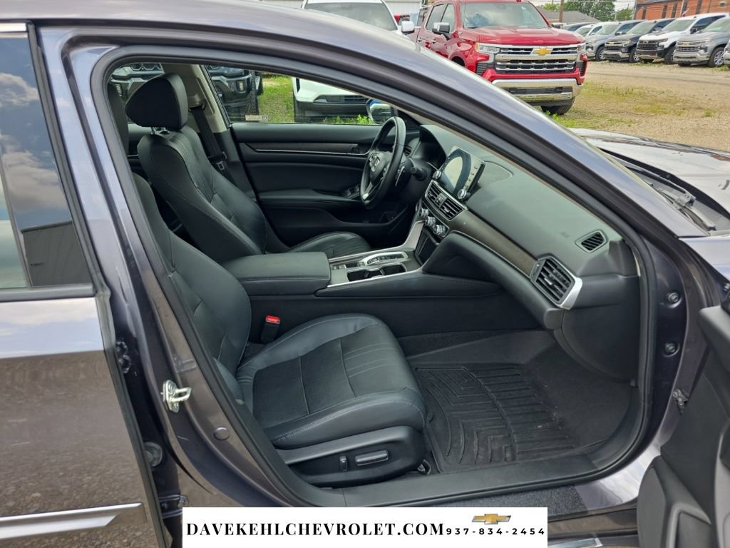 Used 2018 Honda Accord Touring image 25