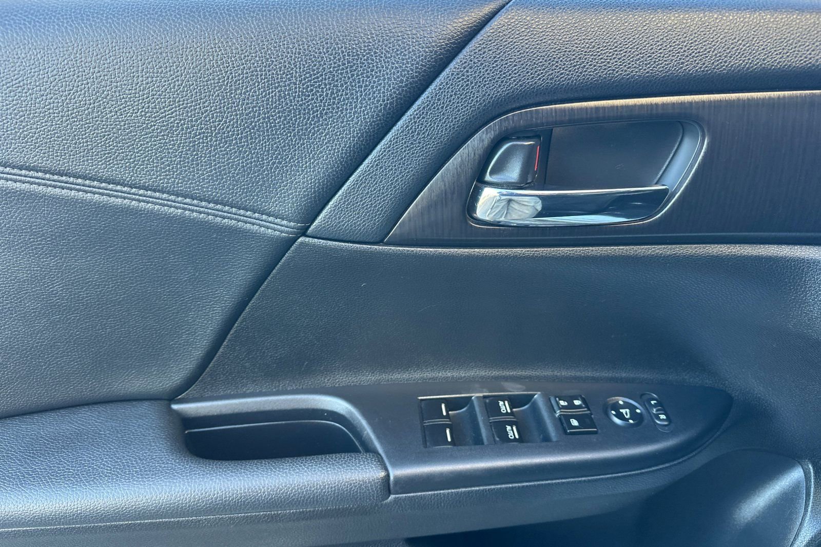 Used 2013 Honda Accord EX image 10