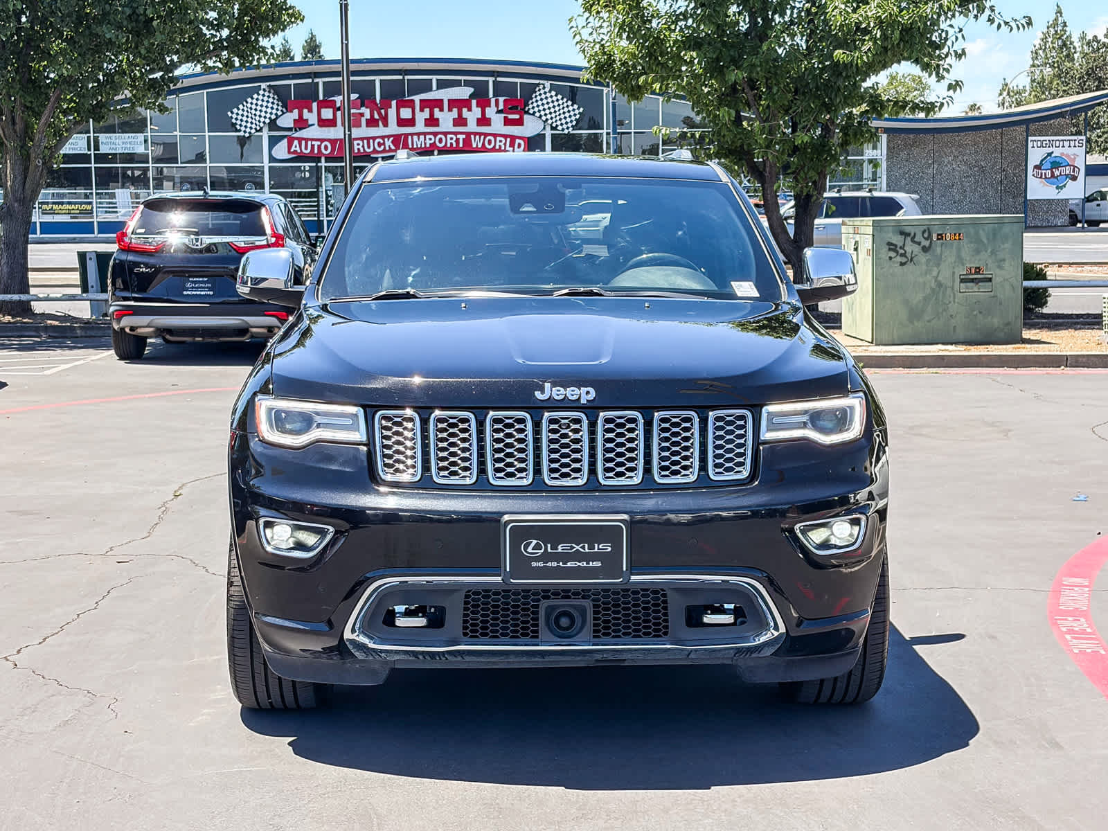 Used 2020 Jeep Grand Cherokee Overland AWD/4WD image 6