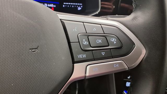 Used 2025 Volkswagen Jetta SE image 24