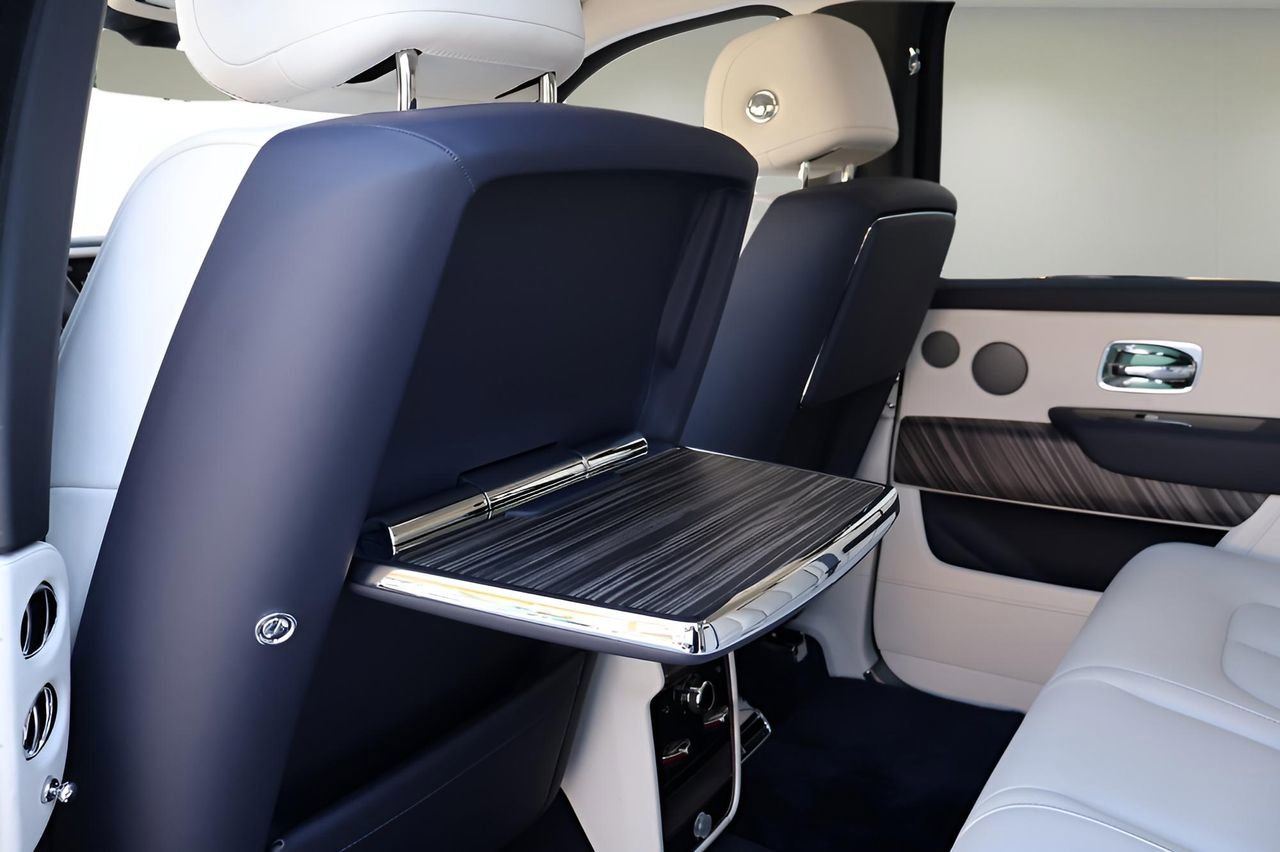 New 2026 Rolls-Royce Cullinan image 19
