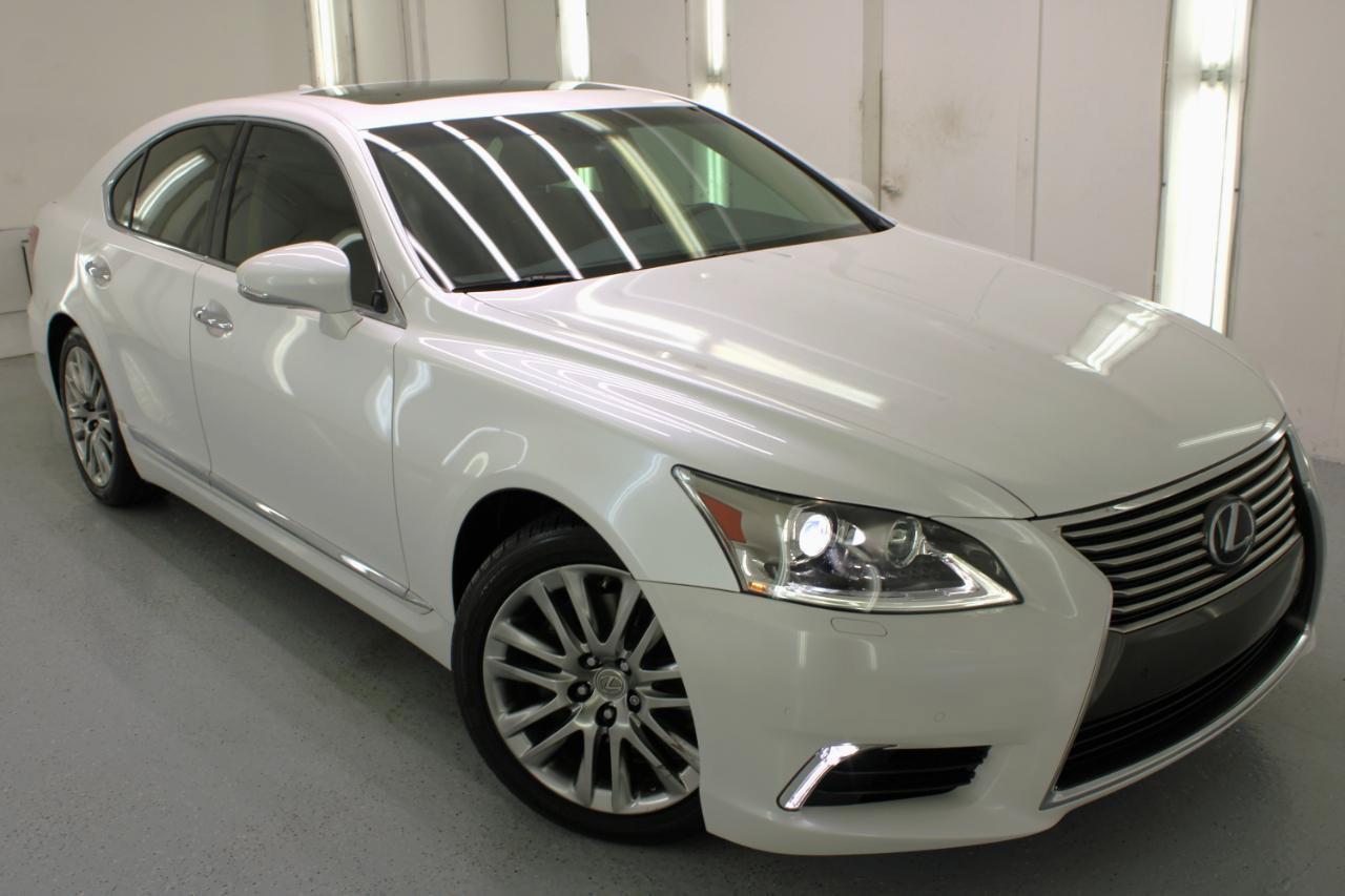 Used 2017 Lexus LS 460 w/ Comfort Package RWD image 29