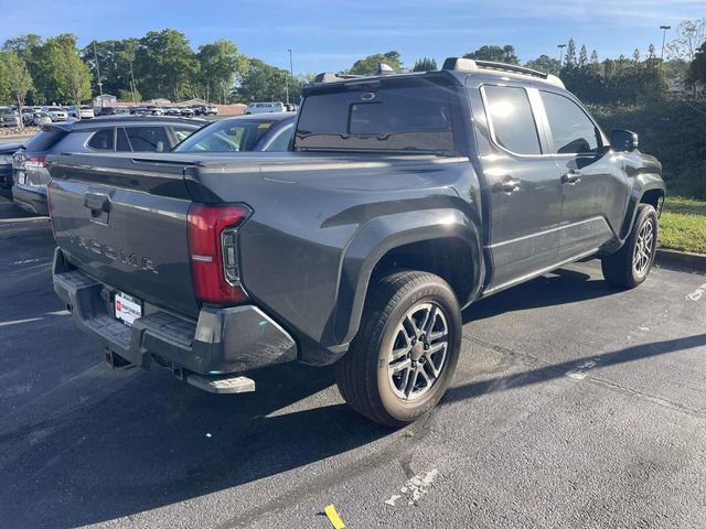 Used 2025 Toyota Tacoma TRD Sport w/ TRD Sport Premium Package image 13