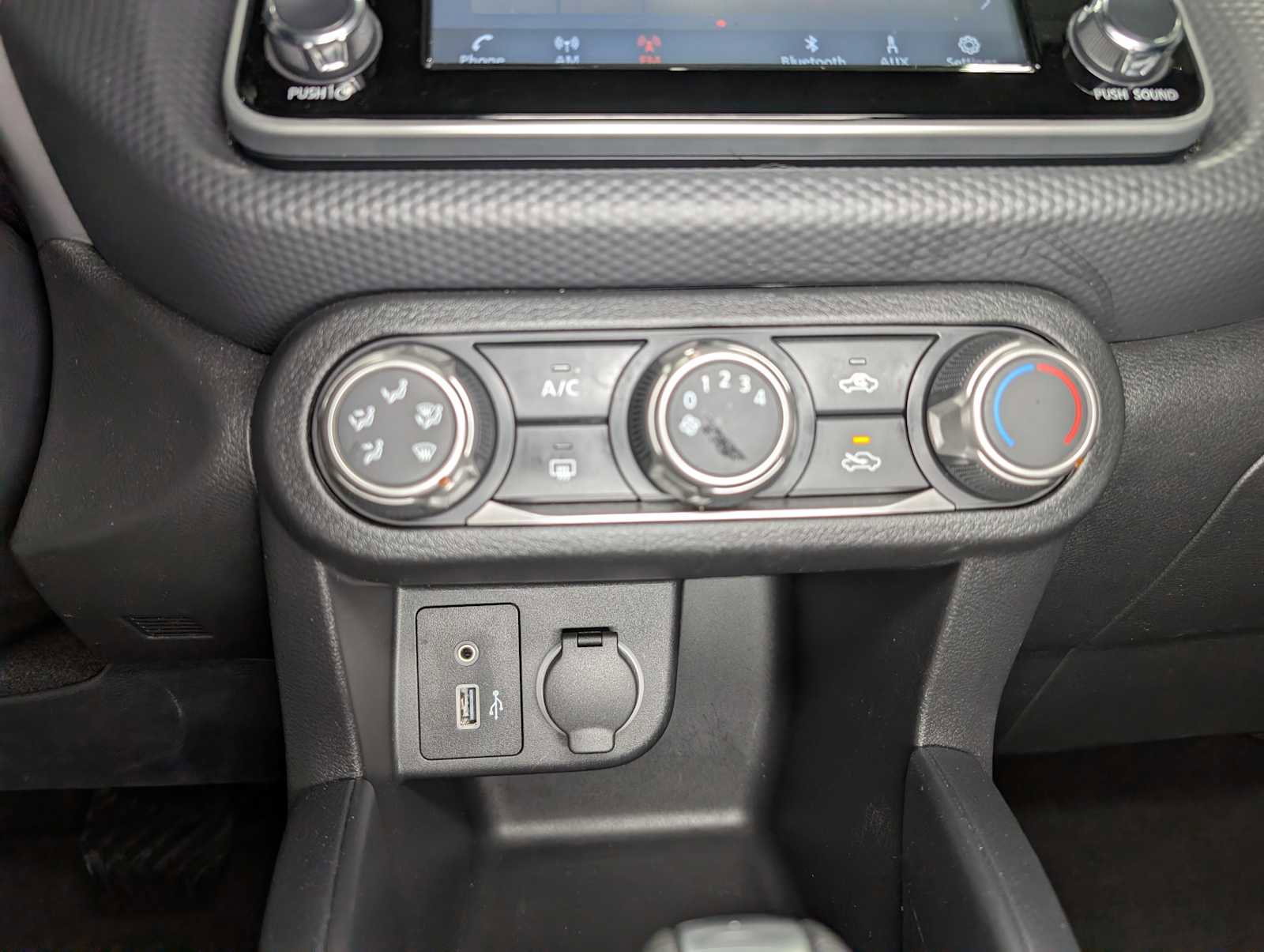 Used 2023 Nissan Kicks S image 29