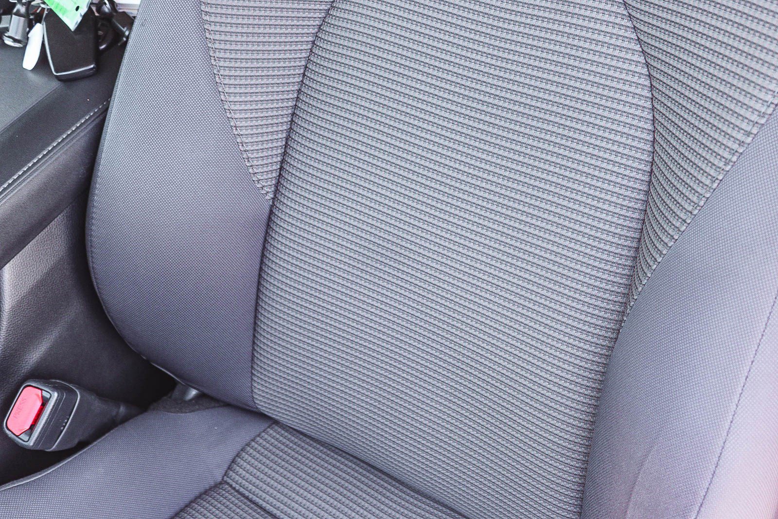 Used 2021 Toyota Highlander L FWD image 23
