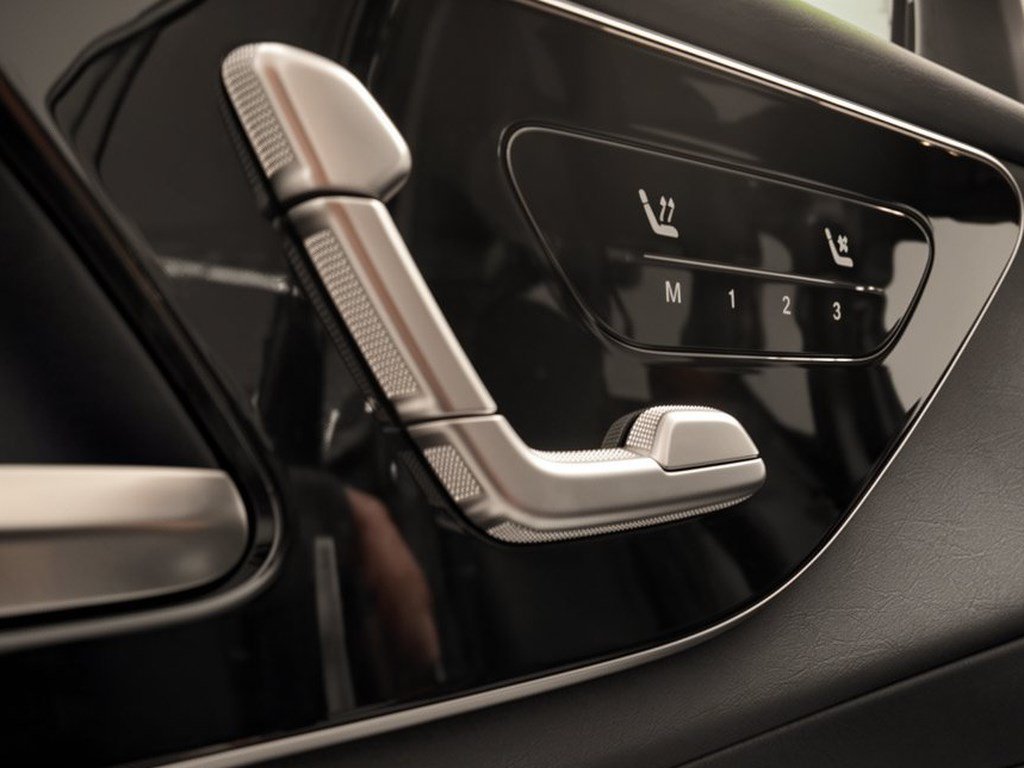 Certified 2026 Mercedes-Benz GLC 300 image 16
