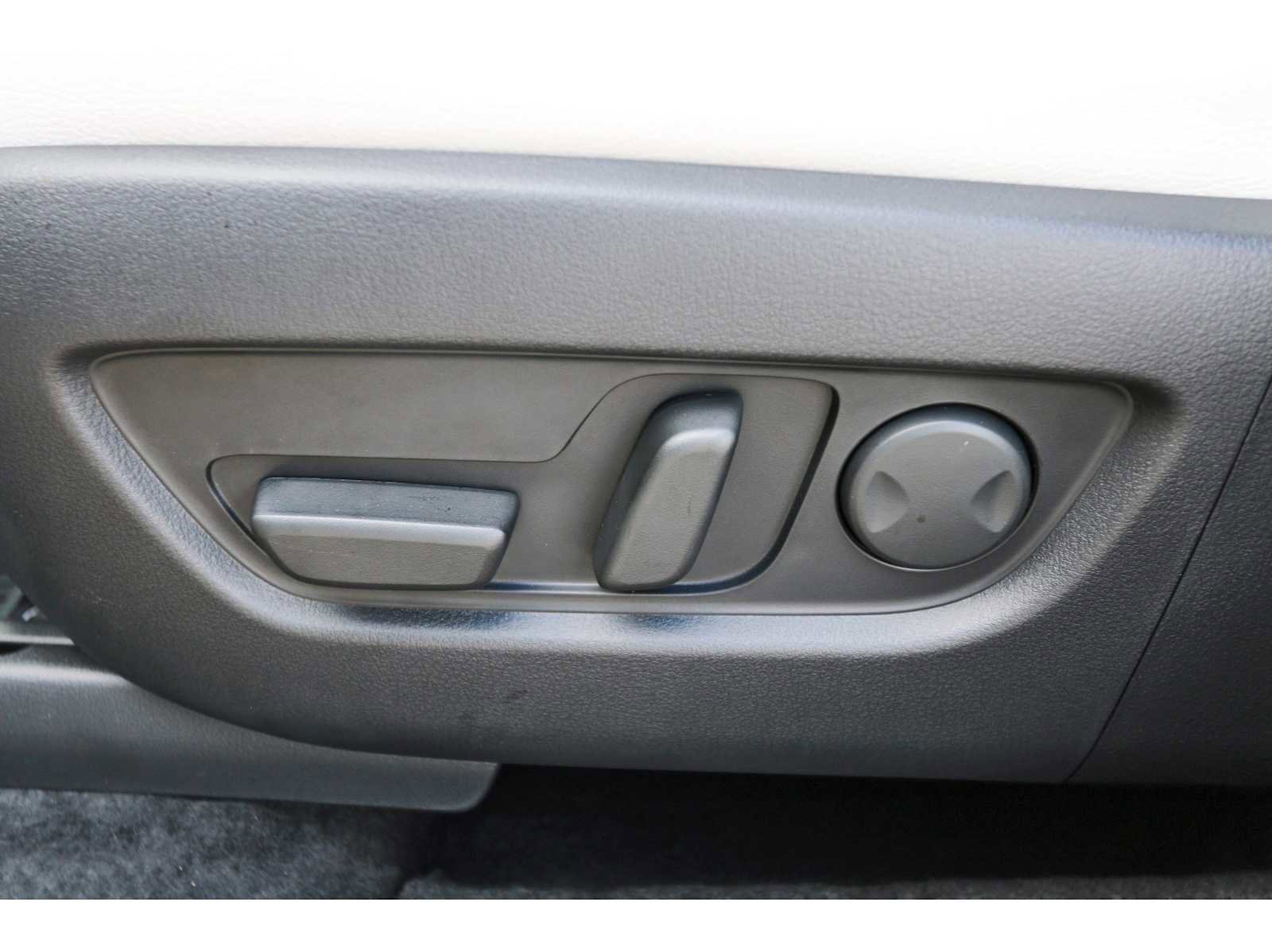 Certified 2025 MAZDA CX-90 3.3 Turbo w/ Premium Plus Pkg image 29