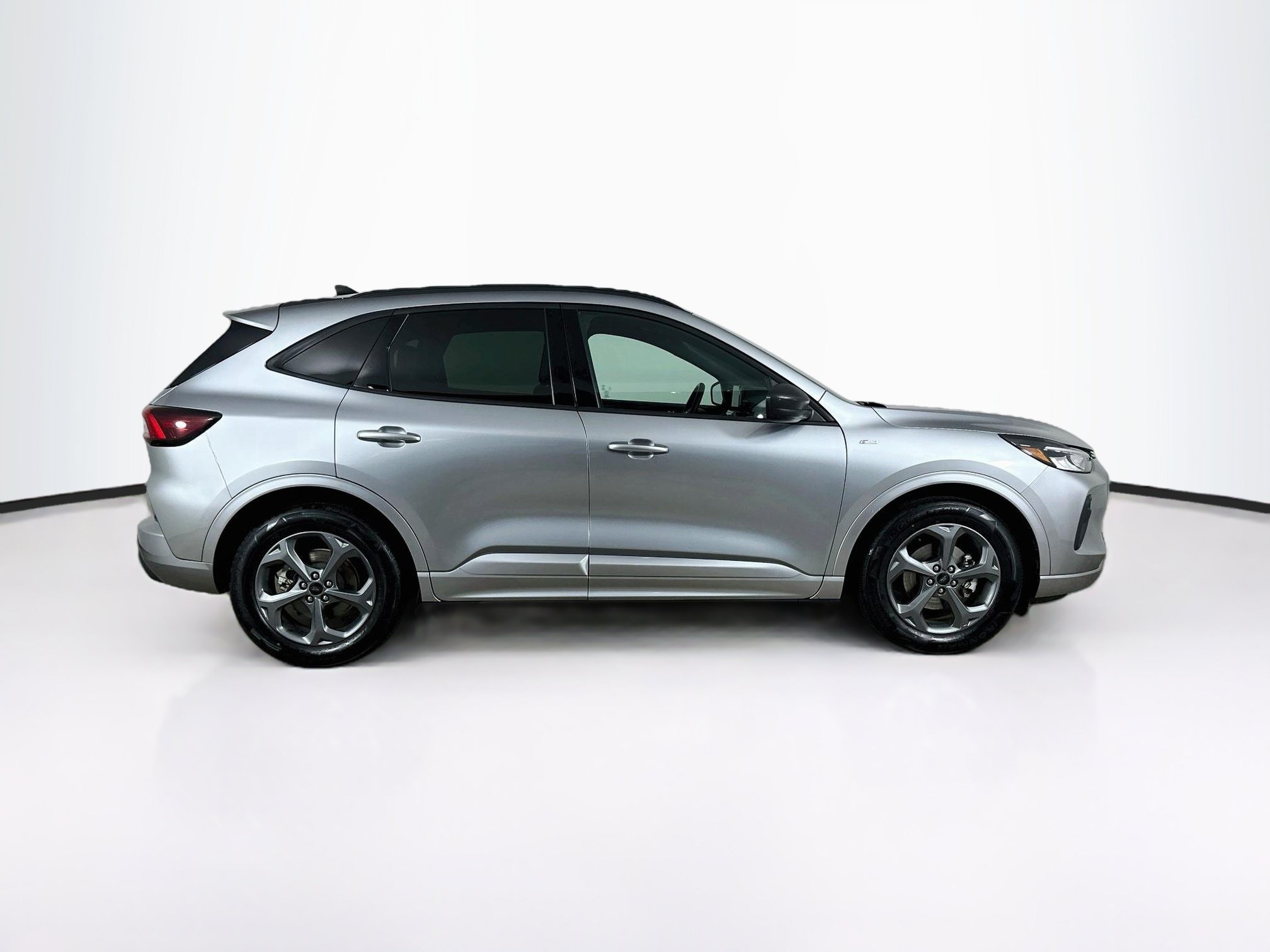 Used 2024 Ford Escape ST-Line FWD image 10