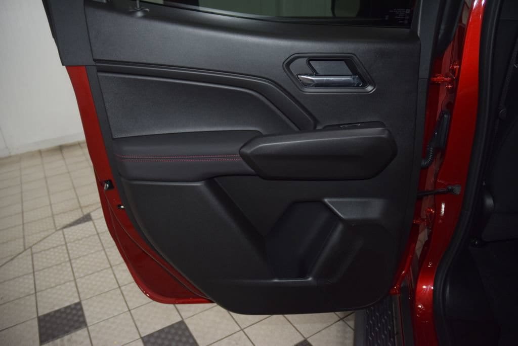New 2026 Chevrolet Colorado Z71 w/ Technology Package AWD/4WD image 46