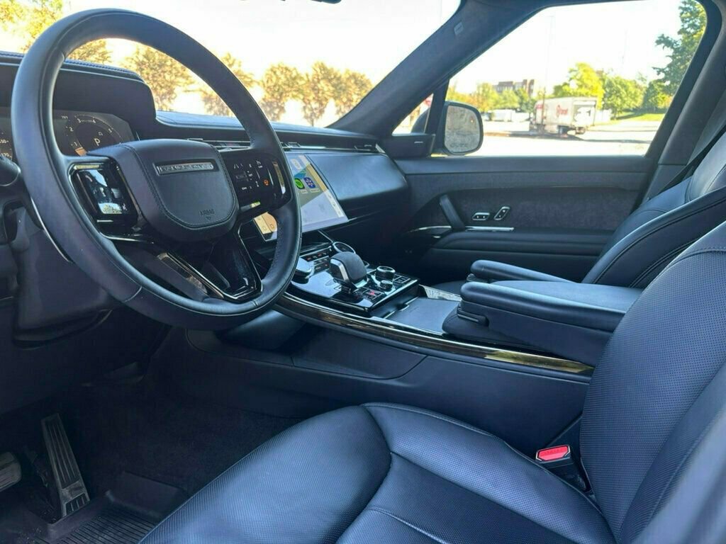 Used 2023 Land Rover Range Rover Sport First Edition image 10