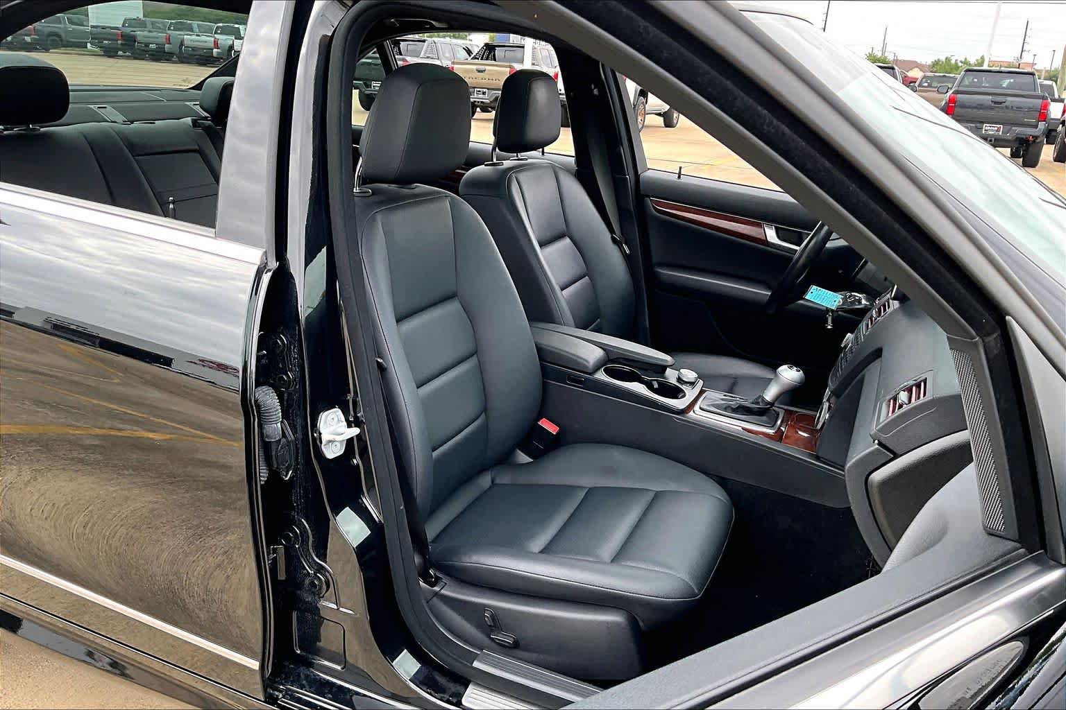 Used 2011 Mercedes-Benz C 350 Sport image 8