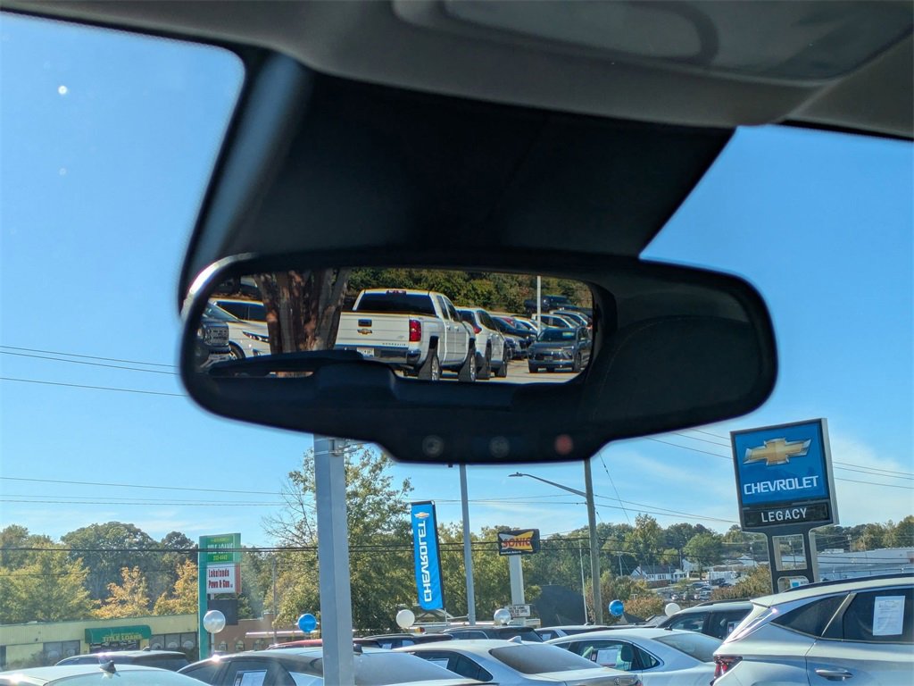 Used 2020 Chevrolet Trax LT image 27