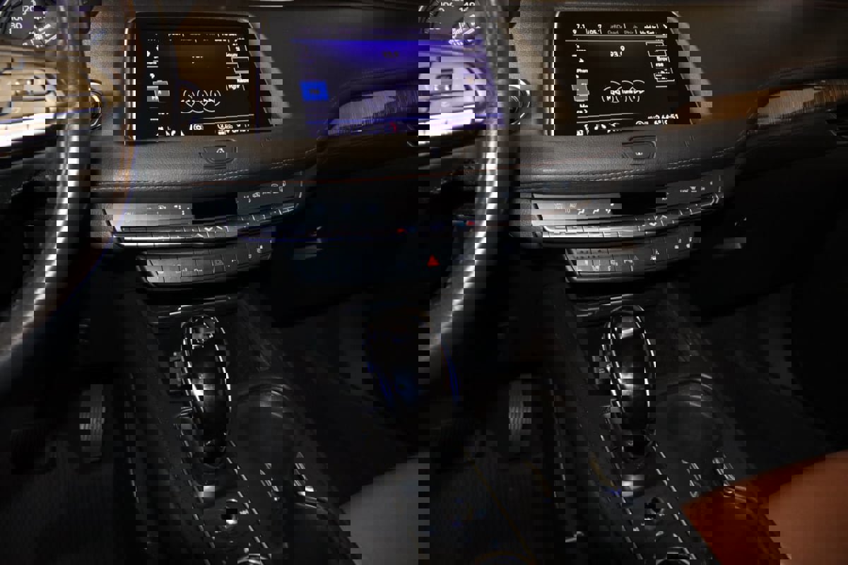 Used 2020 Cadillac XT4 Premium Luxury image 46