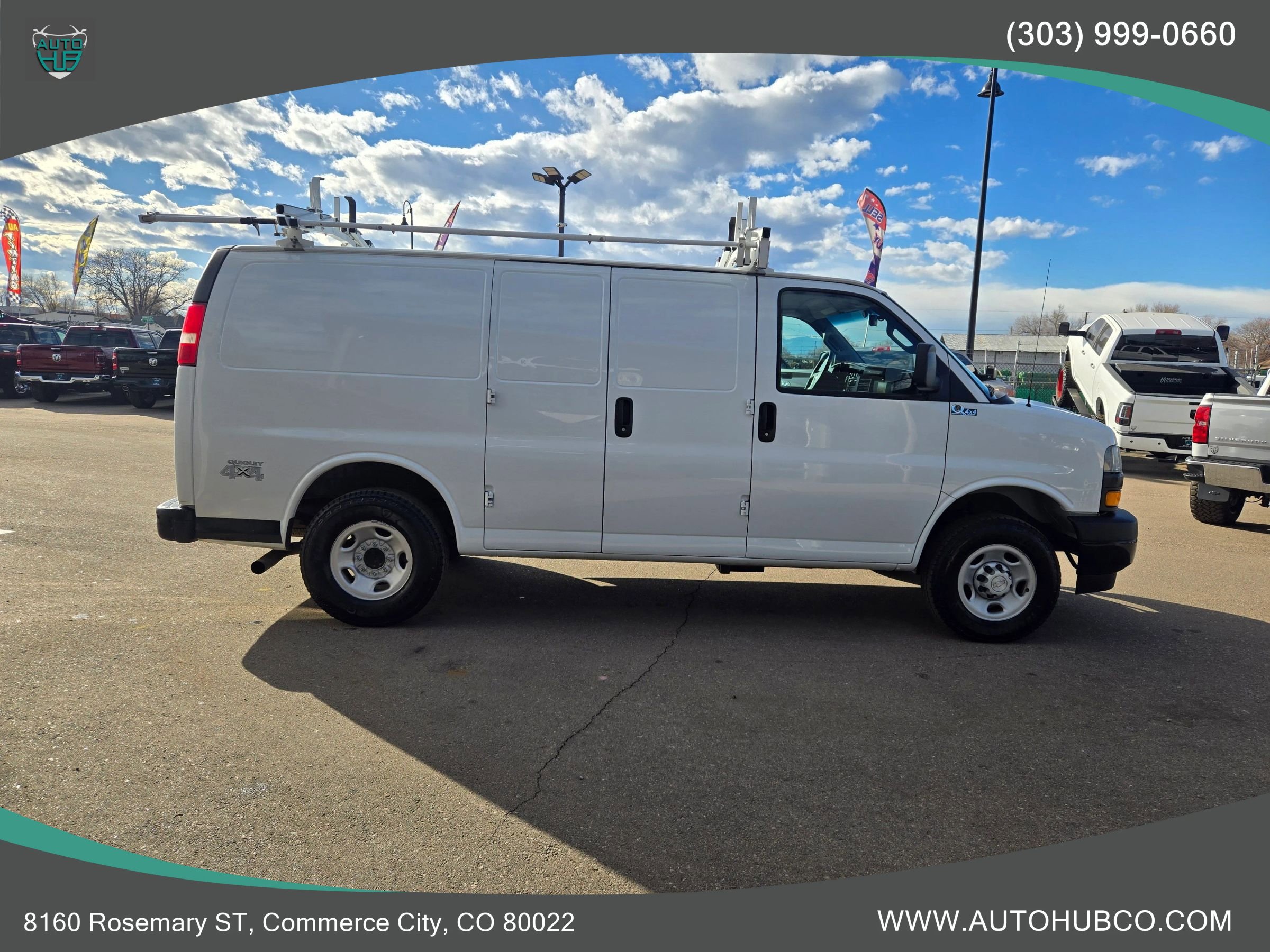 Used 2018 Chevrolet Express 2500 w/ Driver Convenience Package image 4