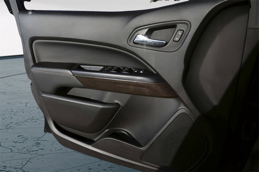 Used 2018 GMC Canyon Denali image 24