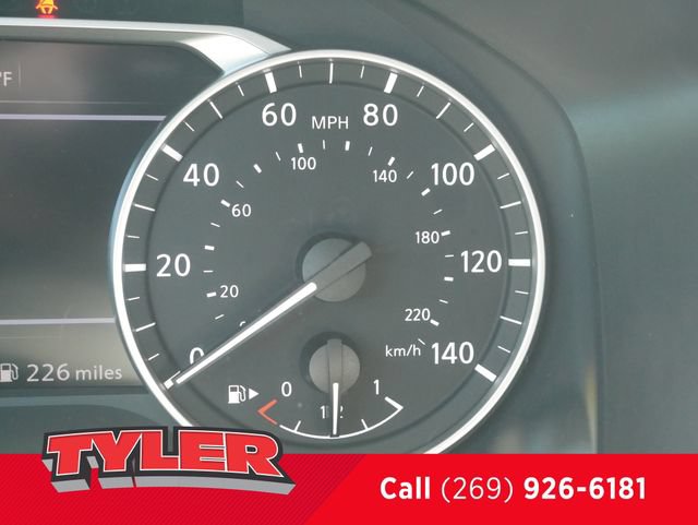 Used 2024 Nissan Rogue S FWD image 44