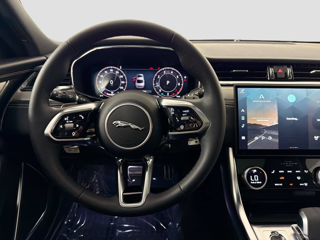 Used 2024 Jaguar XF R-Dynamic SE AWD/4WD image 24