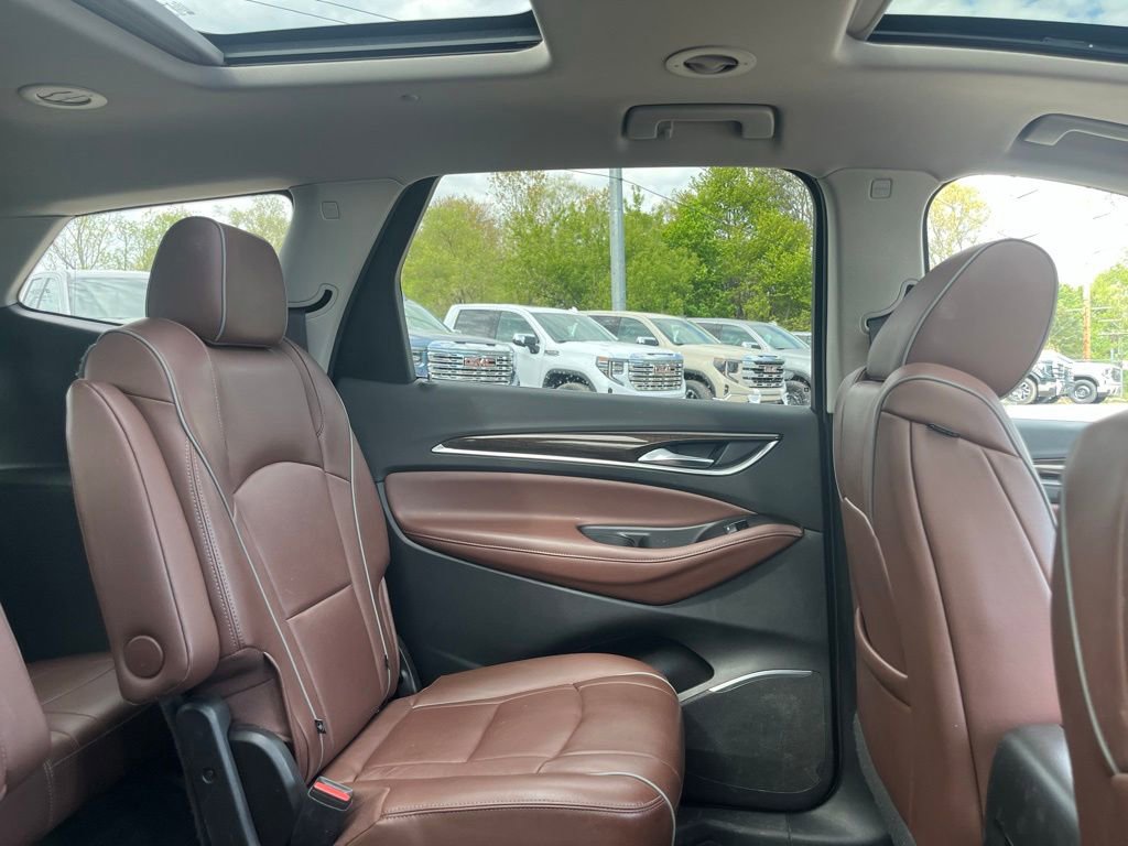 Used 2020 Buick Enclave Avenir w/ Avenir Technology Package AWD/4WD image 39